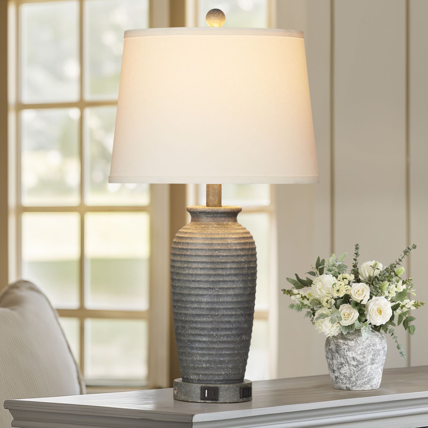 Cinkeda 3 Way Dimmable Jar Table Lamp with USB A+C Ports AC Outlet for Bedroom Living Room Modern Farmhouse Touch Control Resin Single Bedside Nightstand Lamp
